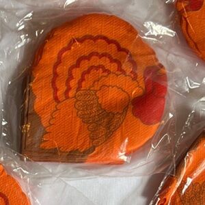 6 sets of Hallmark Cards Thanksgiving Napkins